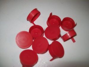 38MM RED SNAP ON CAP-JUGS 2800